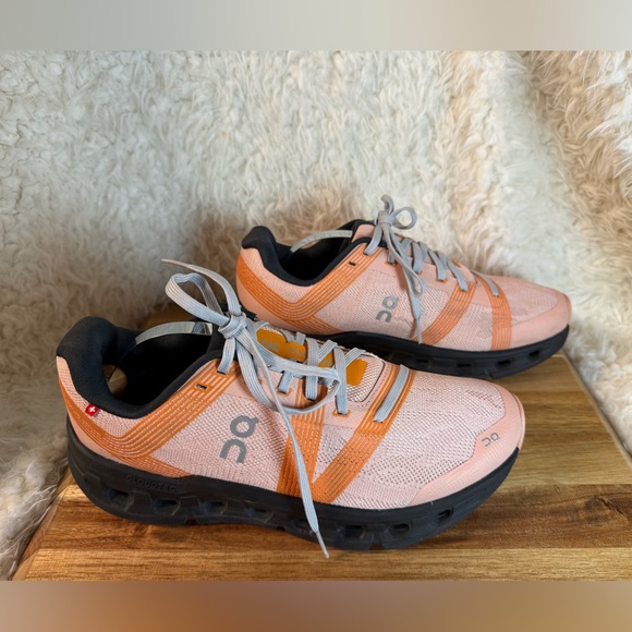 On Cloudgo Sneakers size 8.5 - Picture 7 of 10